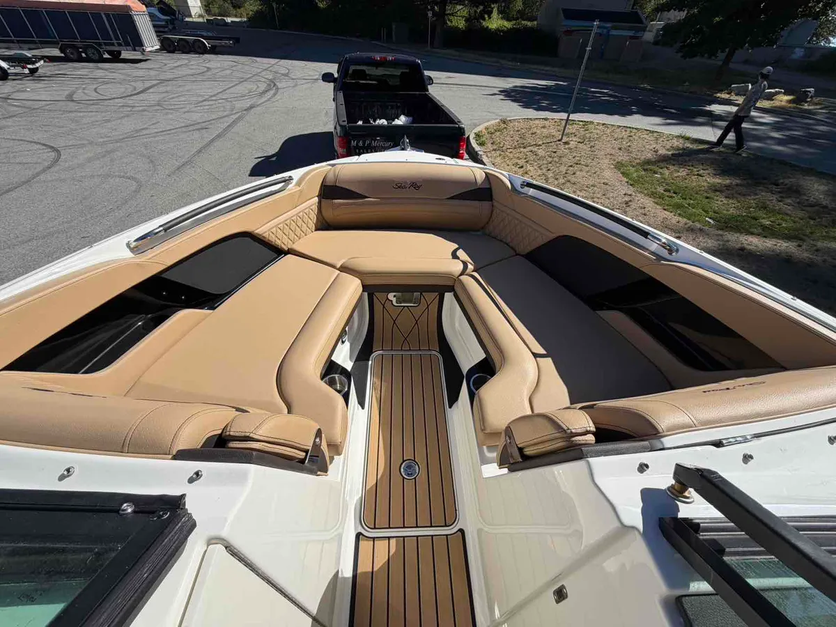 2027 Sea Ray 280 SLX-15