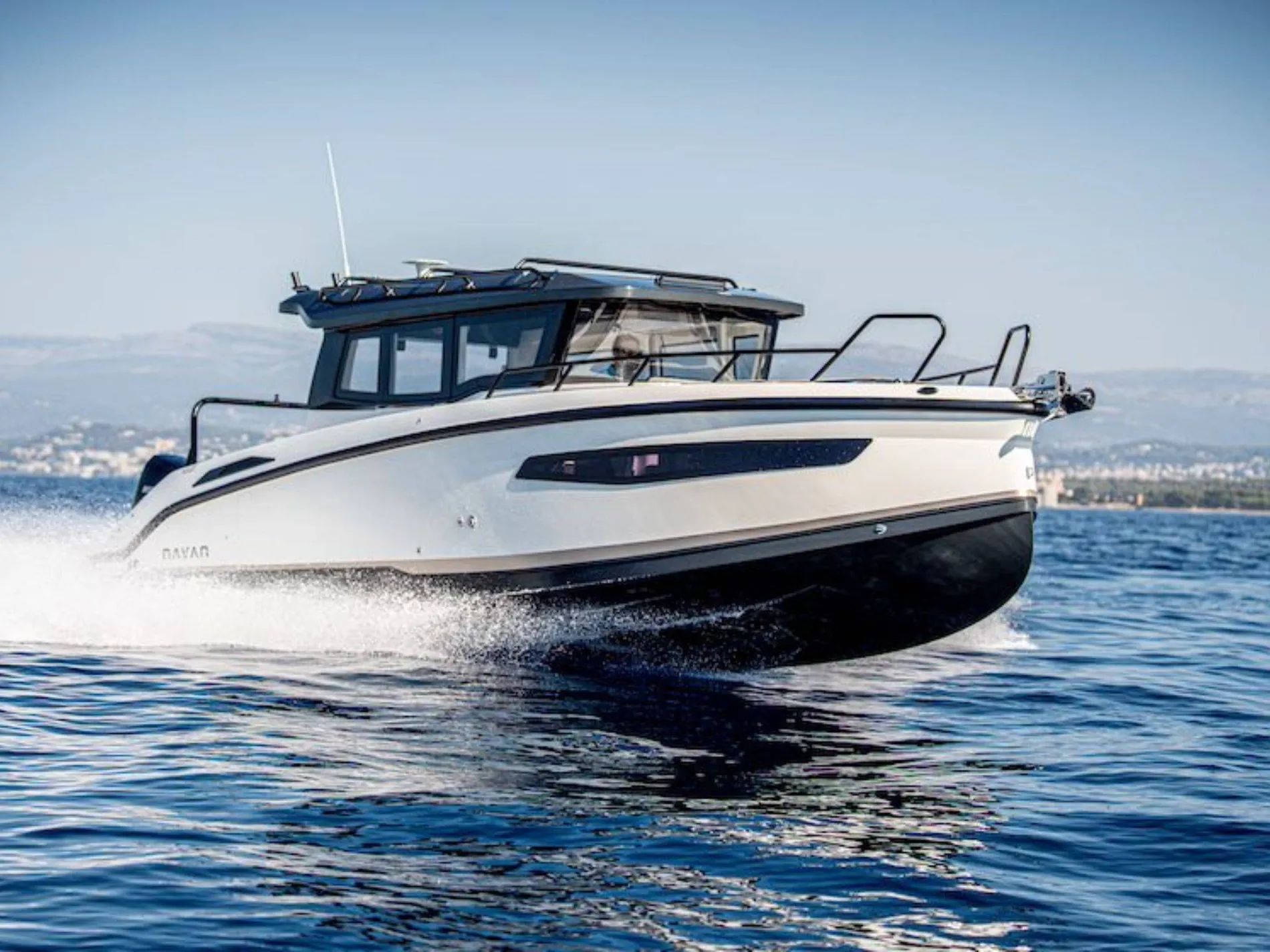 New 2026 Navan C30 for Sale | Vancouver, BC | M&P Yacht Centre | 6a6d88dc60c561fd3d047a98