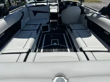 2026 Supreme S240 -11