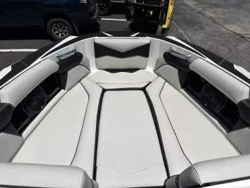 2026 Supreme S240 -14