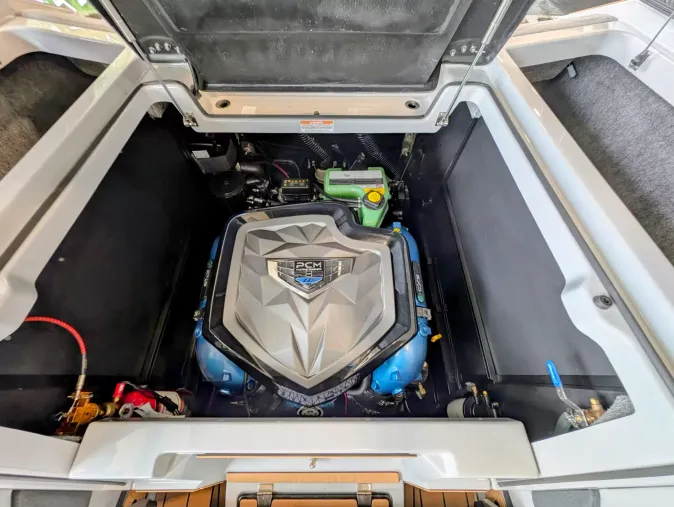 2027 Nautique G23