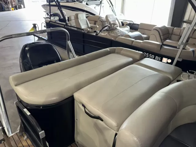 Boat Thumbnail 4