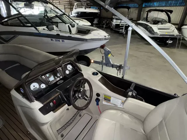 Boat Thumbnail 5