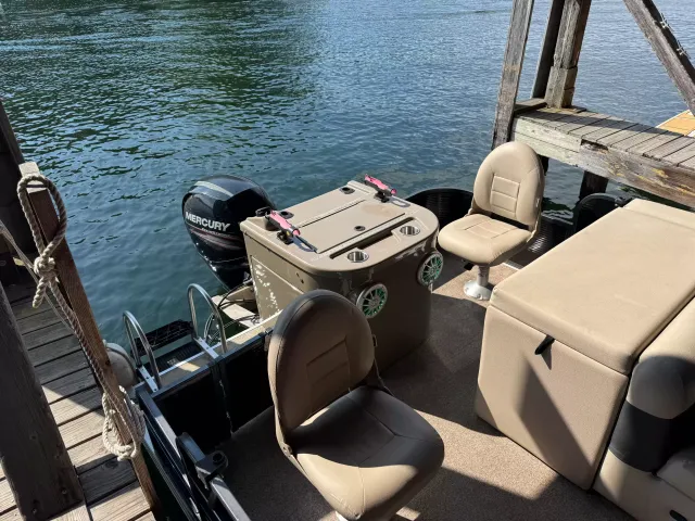 Boat Thumbnail 4