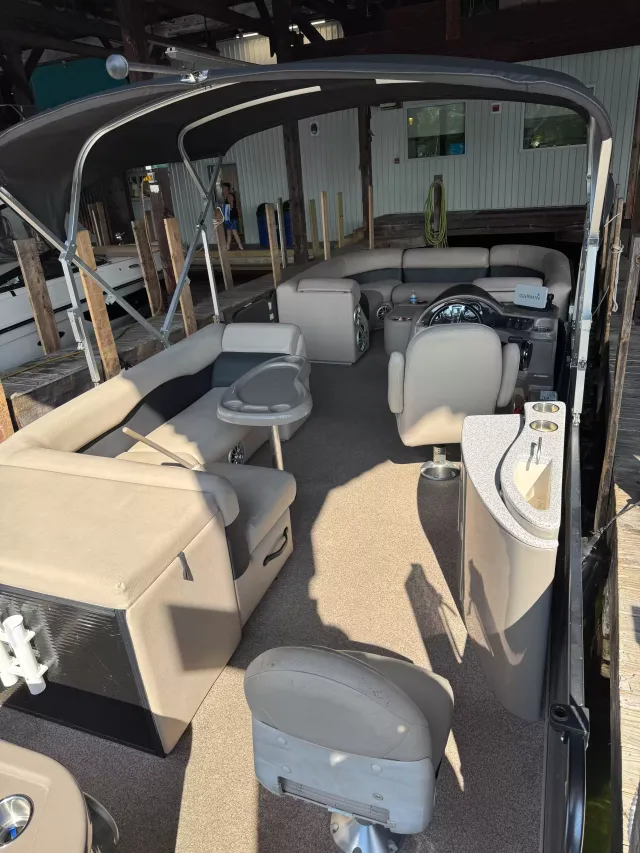 Boat Thumbnail 6