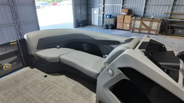 2027 Barletta Cabrio 22QC-22