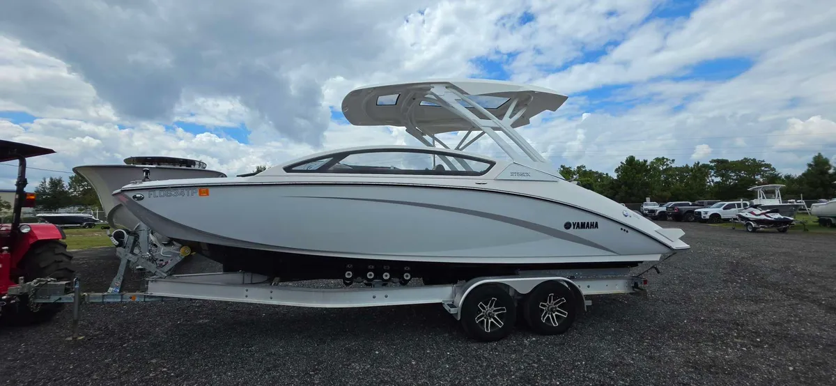 2023 Yamaha 275SDX