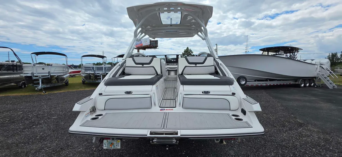 2023 Yamaha 275SDX