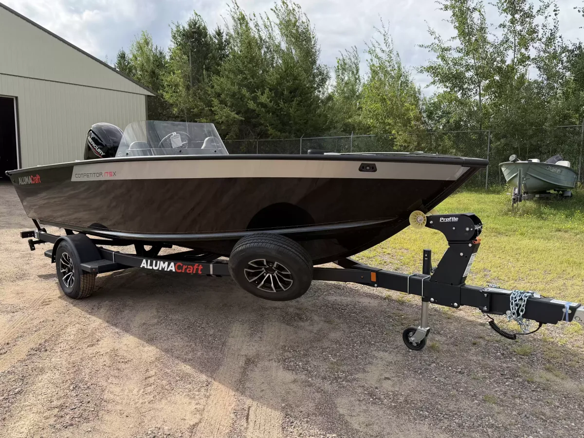 boat-carouselImage-image