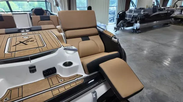 2022 Mastercraft X26-72
