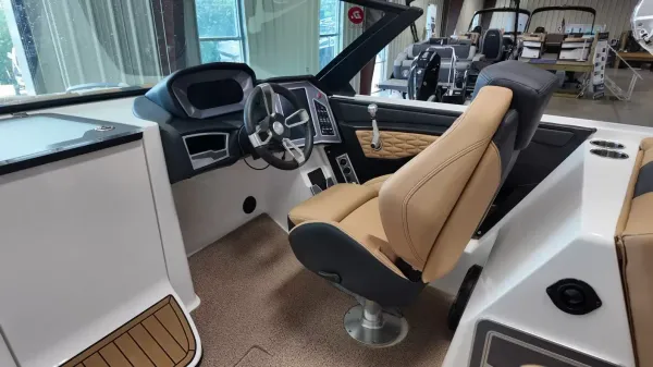 2022 Mastercraft X26-38