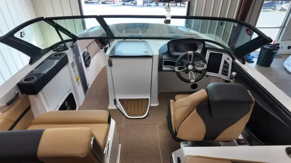 2022 Mastercraft X26-32