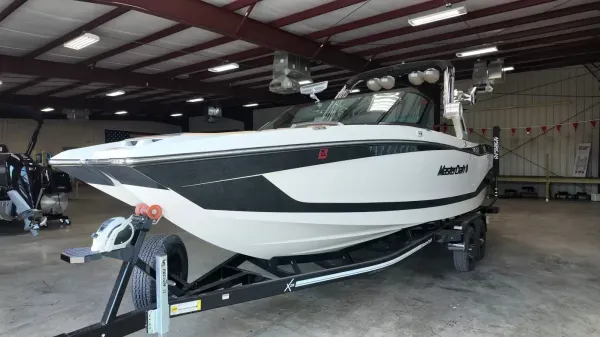 2022 Mastercraft X26-15