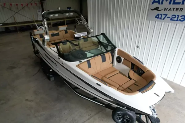 2022 Mastercraft X26-19