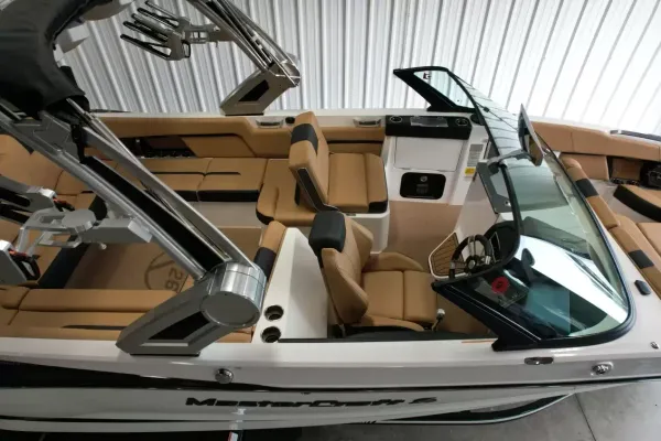 2022 Mastercraft X26-44