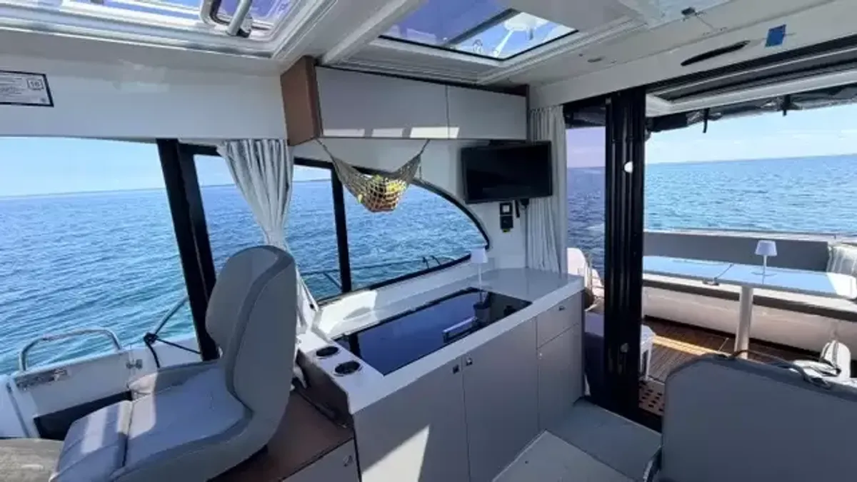 dummy-boat-img