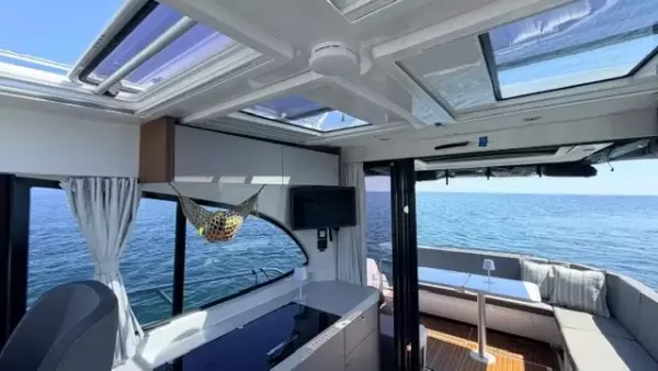 Beneteau Antares 11 Coupe 2025-28