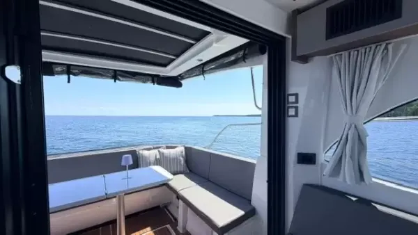 Beneteau Antares 11 Coupe 2025-29