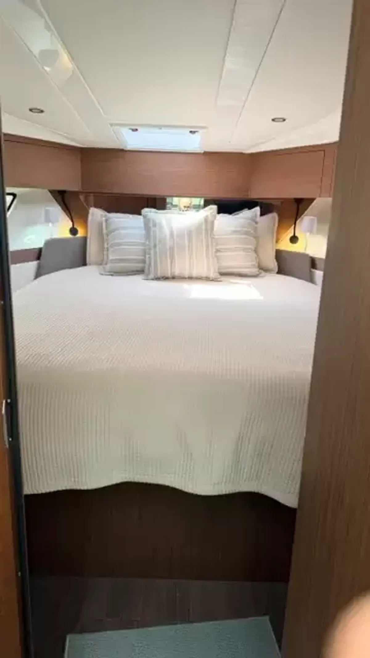 dummy-boat-img