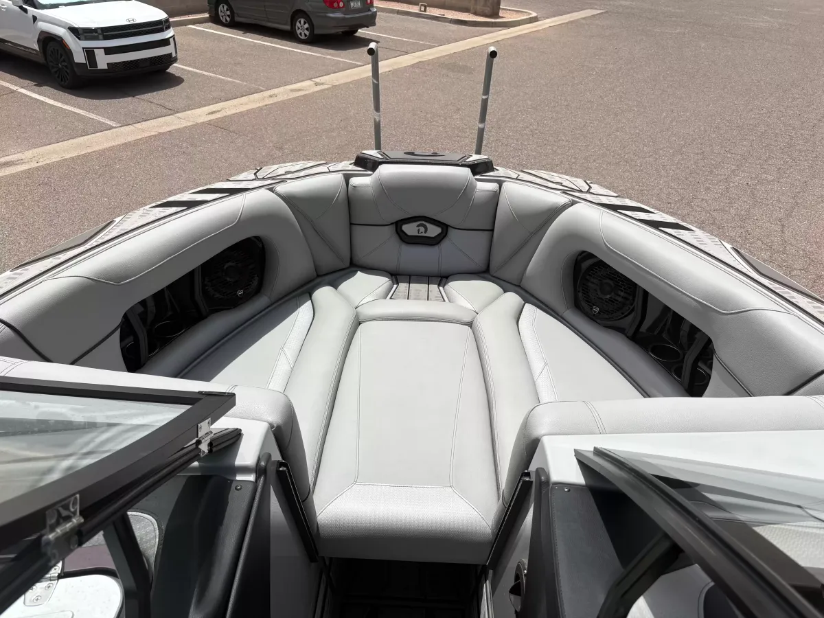 dummy-boat-img