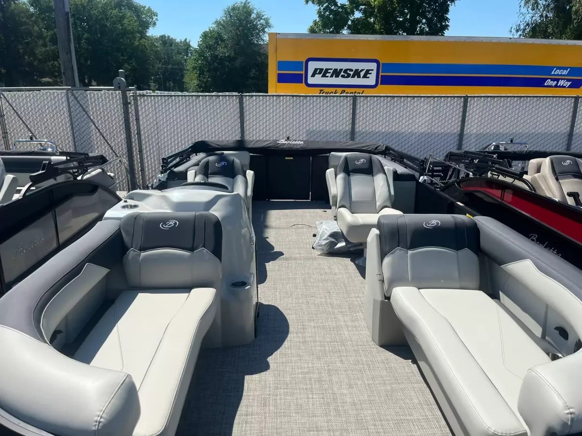 boat-carouselImage-image