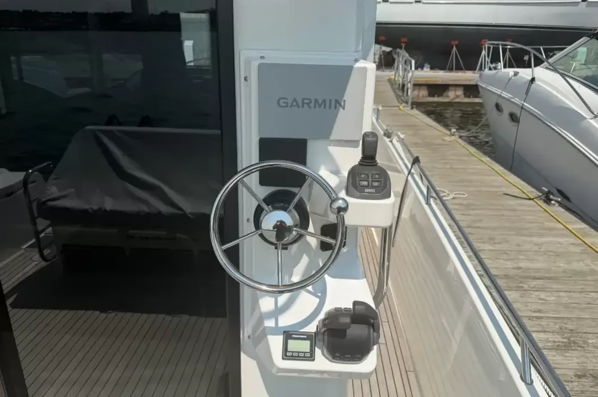 dummy-boat-img