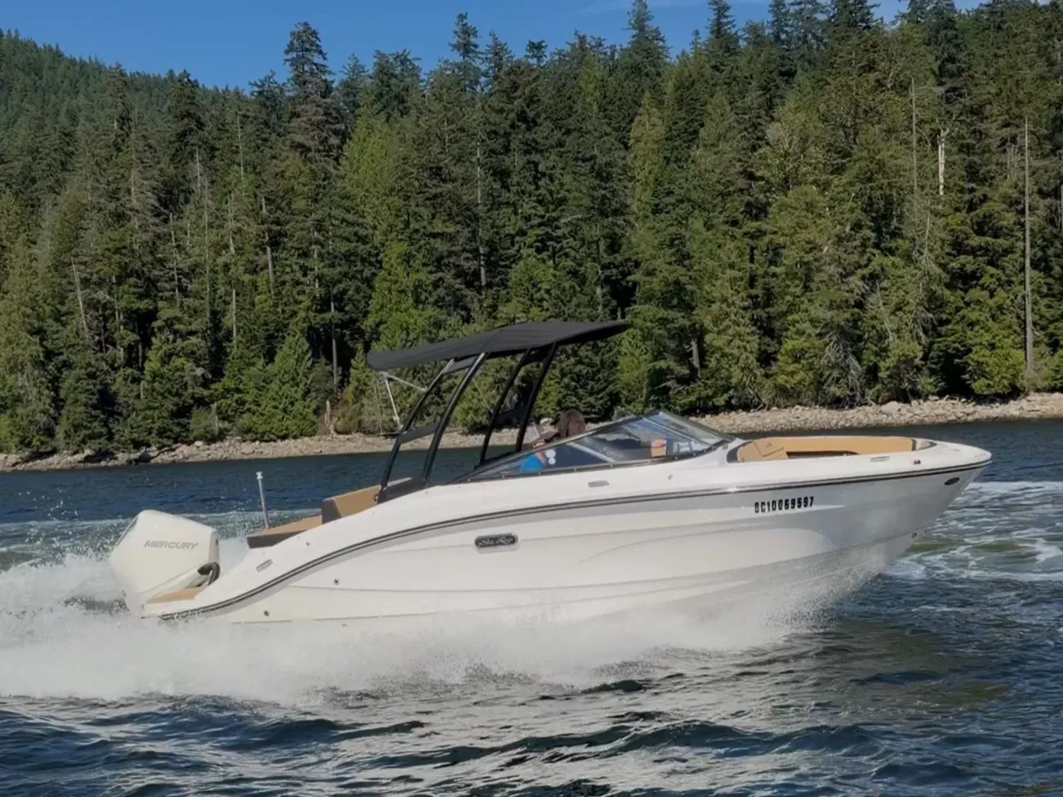 2027 Sea Ray 210 SPO-1