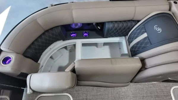 2027 Barletta Lusso 23QCSS-32
