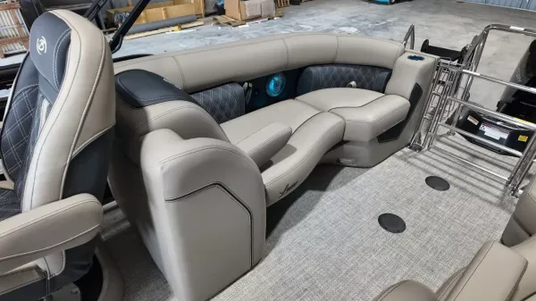2027 Barletta Lusso 23QCSS-64