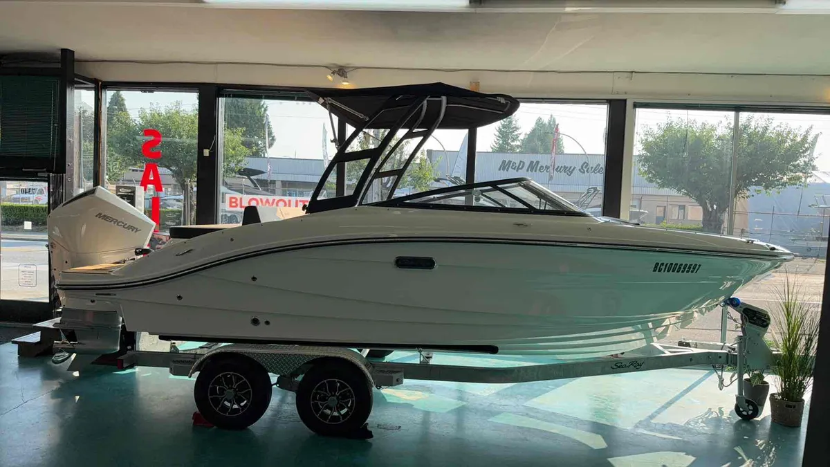 2027 Sea Ray 210 SPO-7