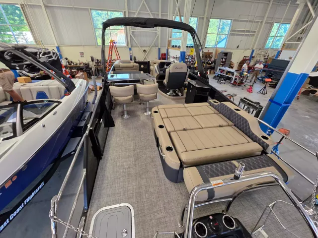 Boat Thumbnail 6
