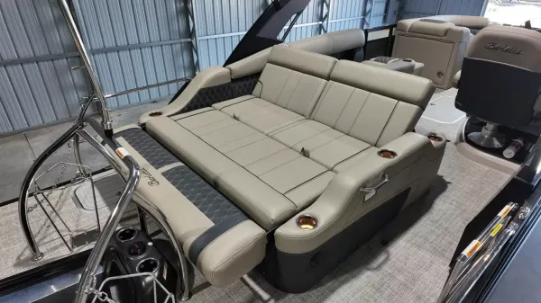 2027 Barletta Lusso 23UA-62