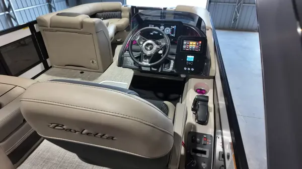 2027 Barletta Lusso 23UA-47