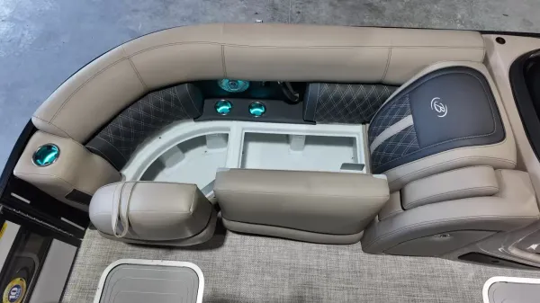 2027 Barletta Lusso 23UA-27