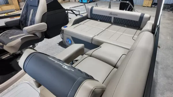 2027 Barletta Lusso 23UA-58