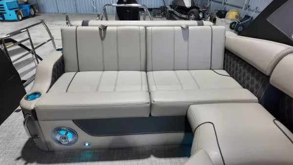2027 Barletta Lusso 23UA-64