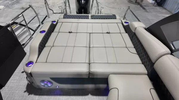 2027 Barletta Lusso 23UA-60