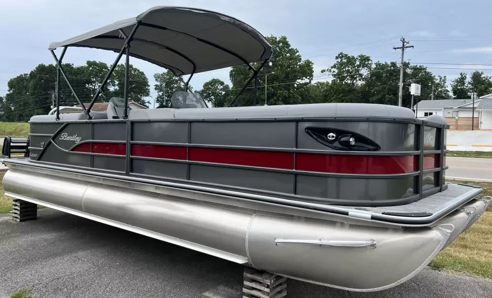 2026 Bentley Legacy 243 Navigator-7