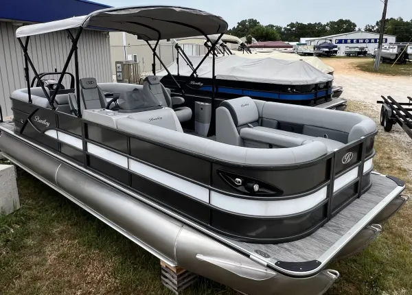 2026 Bentley Legacy 243 Navigator-6