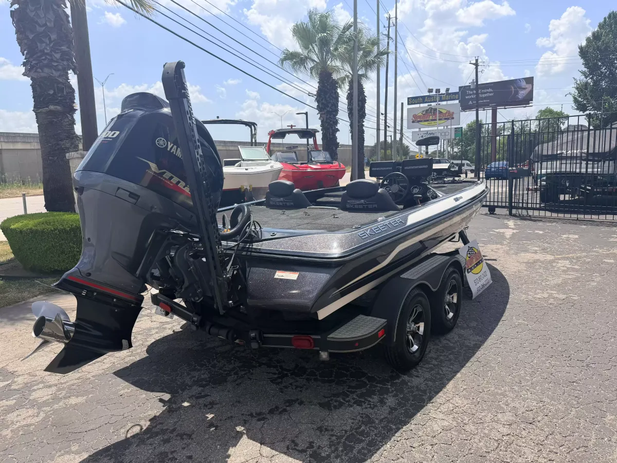 dummy-boat-img