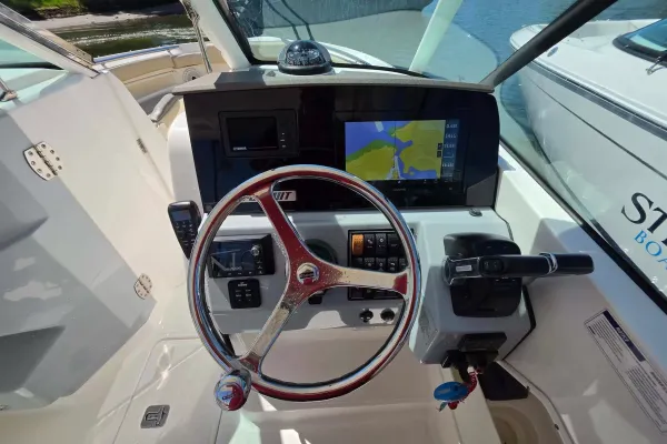 2021 Pursuit DC 266 detail image 18