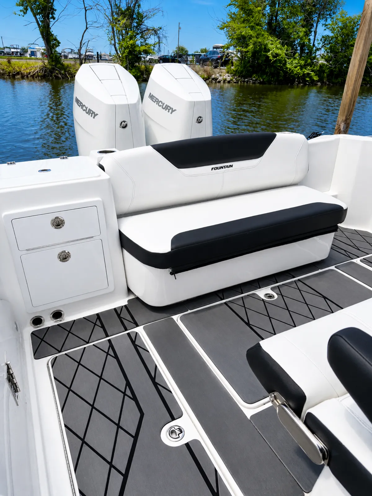 dummy-boat-img