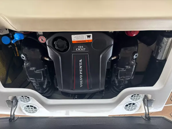 Regal 1900ES 2017-17