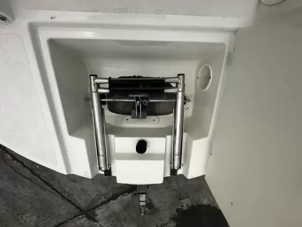 Stingray 231 Dual Console 2021-15