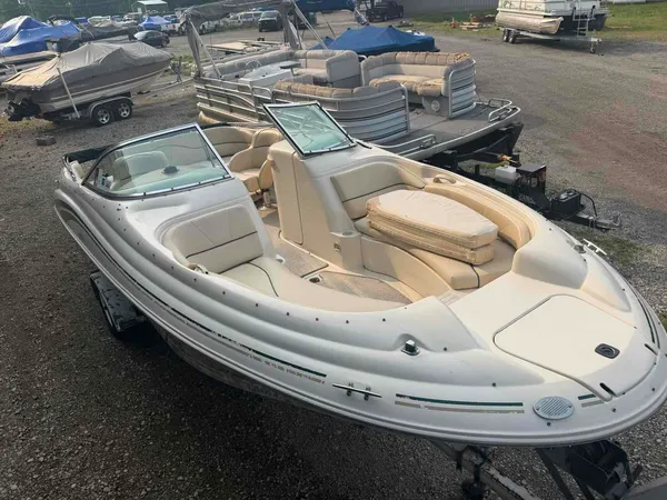 1999 Sea Ray SUN DECK