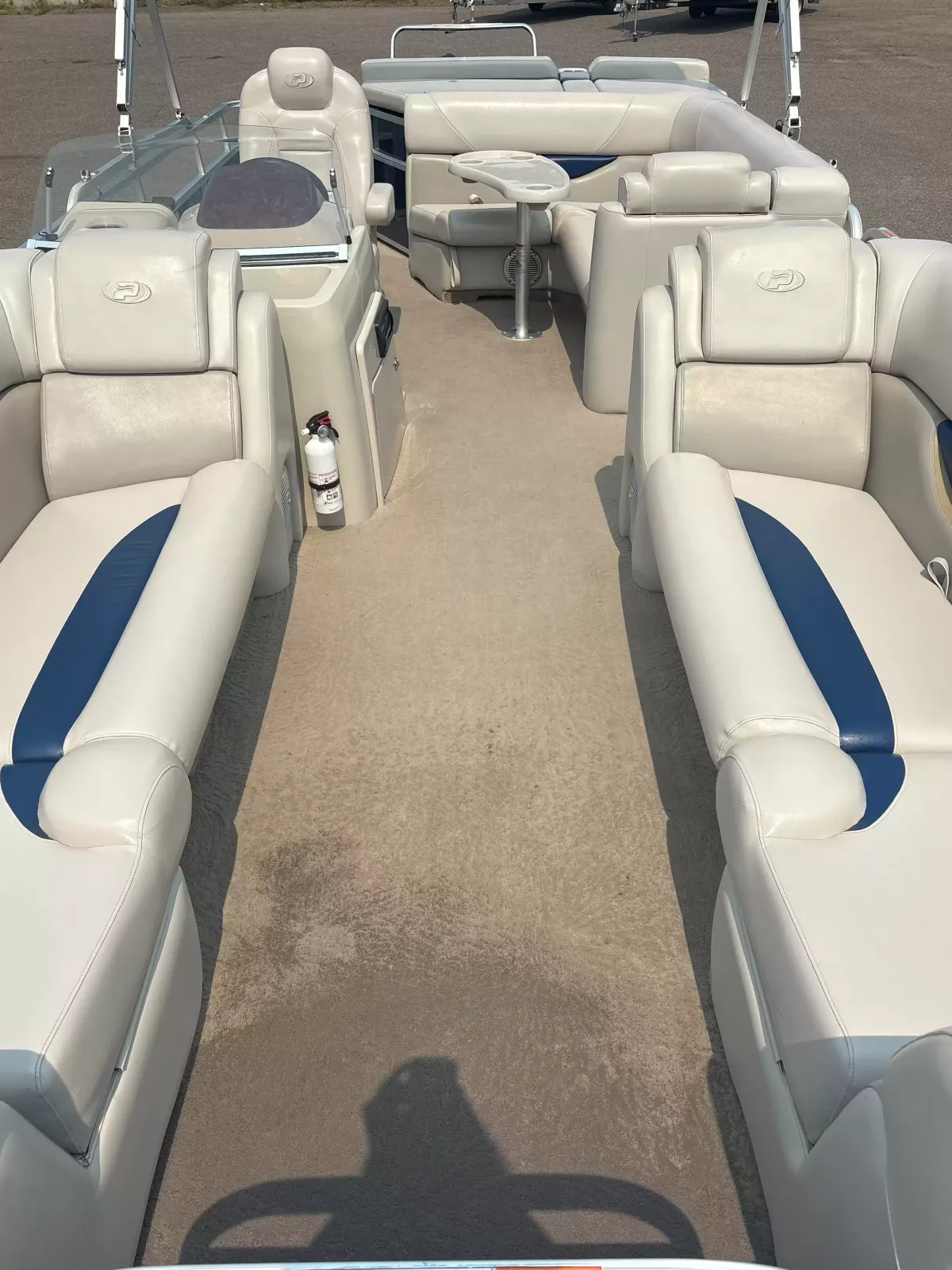 boat-carouselImage-image