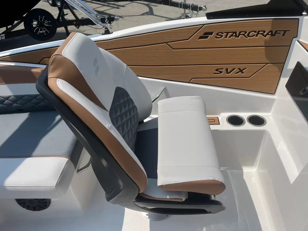 boat-carouselImage-image