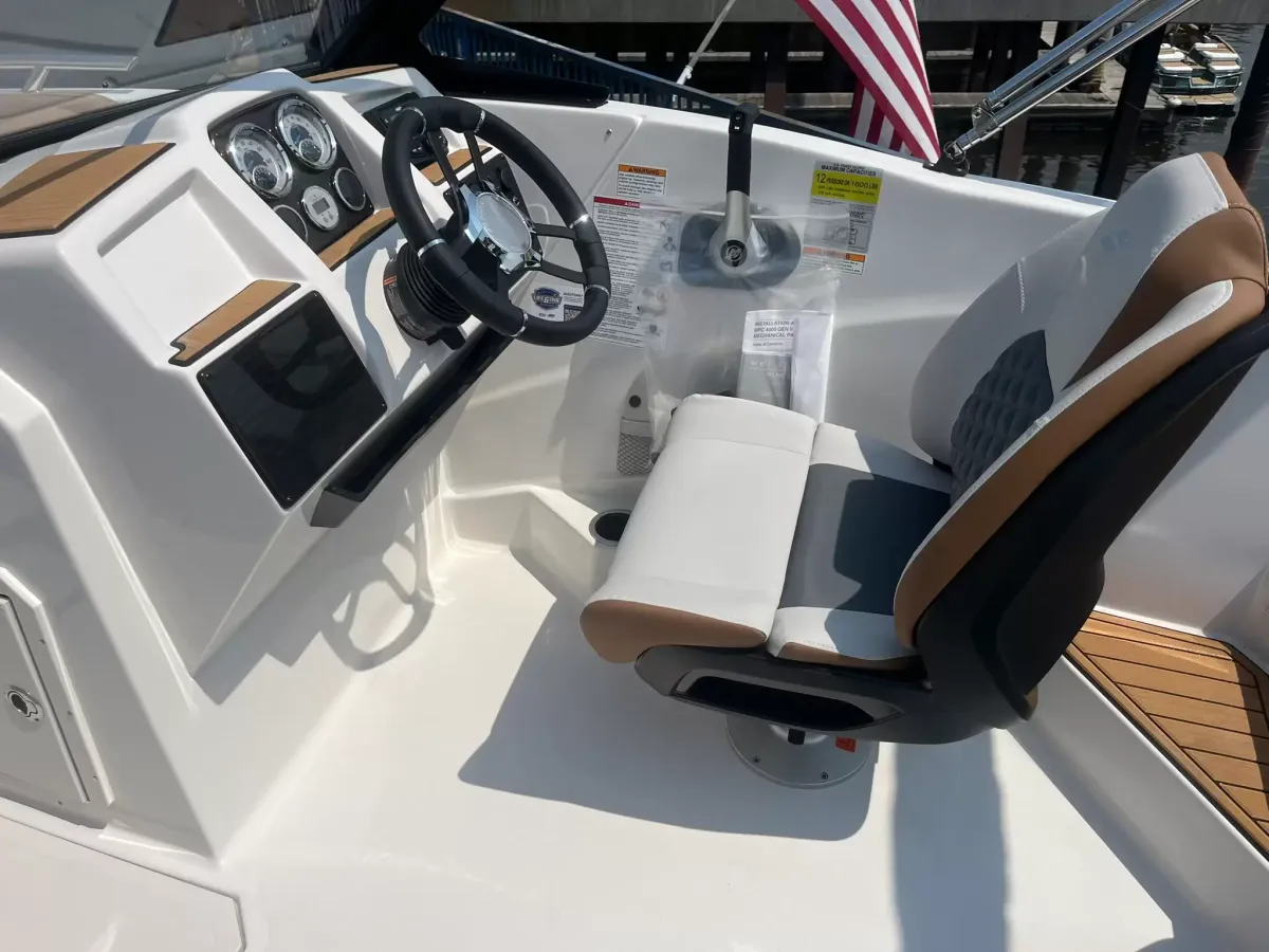 boat-carouselImage-image