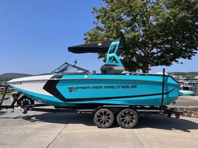 2020 Nautique G23