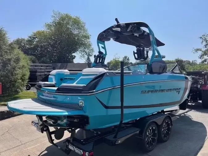 2020 Nautique G23
